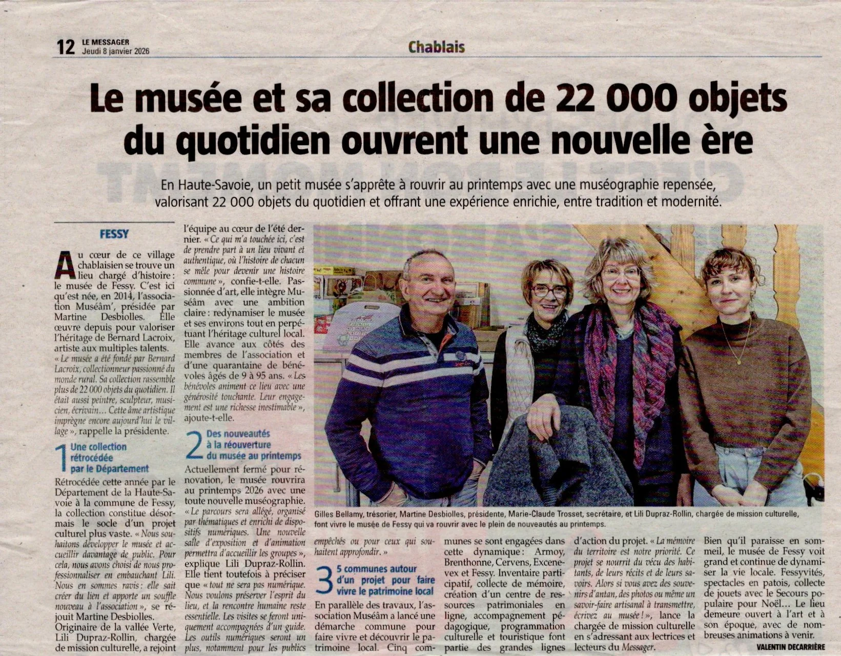Article du Messager du 8 janvier 2026 « Le musée et sa collection de 22 000 objets du quotidien ouvrent une nouvelle ère », avec une photo de Gilles Bellamy, Martine Desbiolles, Marie-Claude Trosset et Lili Dupraz-Rollin.